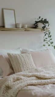 Auch die Gestaltung unserer Räume - drinnen wie draußen - durch das Platzieren und Anordnen von Möbeln, Pflanzen und Accessoires trägt positiv oder negativ zu unserem Wohlbefinden bei.

Und genau das kannst du aktiv beeinflussen.
Schon kleine Veränderungen bringen spürbar mehr Leichtigkeit, Klarheit und Energie in dein Zuhause. ✨

👉 Was könntest du heute verändern, um dich wohler zu fühlen?

#wohnideen #wohninspiration #interiorliebe #raumgestaltung #raumgefühl #wohnenmitsinn #ganzheitlichwohnen #wohnenmitstil #interiorinspiration #ordnungimalltag #achtsamwohnen #seelenort #interiordesign #wohnräume #wohnenmitgefühl #lebensräume #harmonieimzuhause